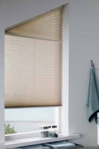 Schiebe-Jalousien Plissee: Für alle Fenster und Dachbeschattung, Sonderformen nach Maß für schräge Fenster